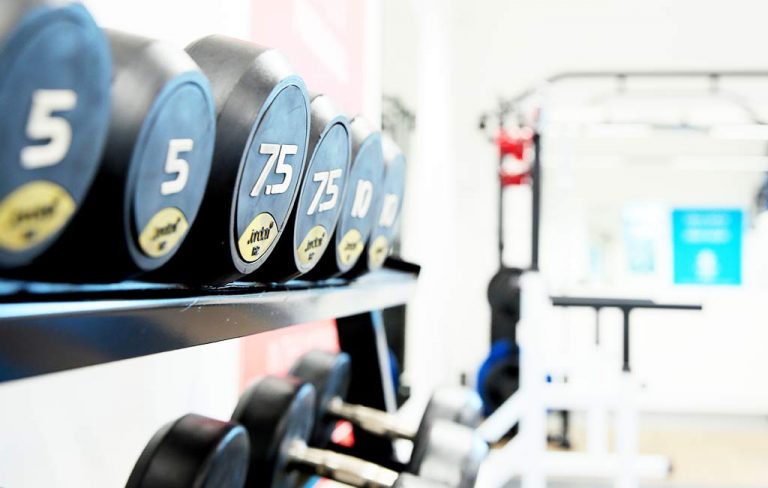Fitness studio with weights
